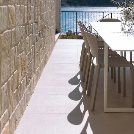 Retreat Βίλα Vinišće